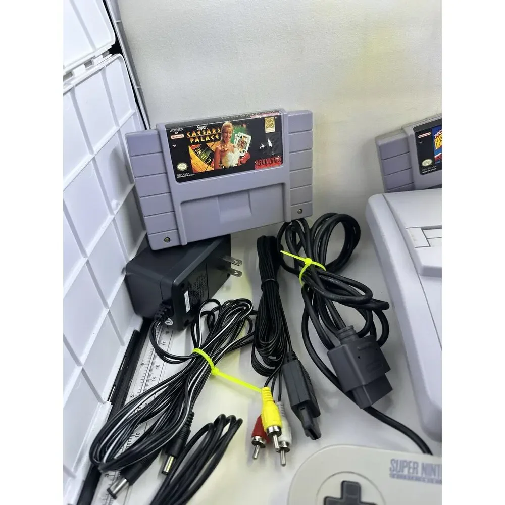 Super Nintendo SNES JR Console SNS-101 Bundle Controllers Tested 4 Games Retro